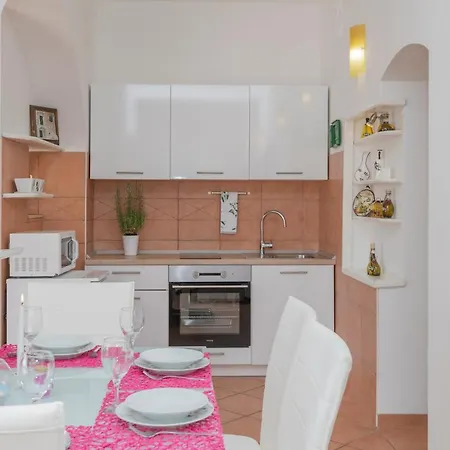 Apartment New Lucija With Sea View